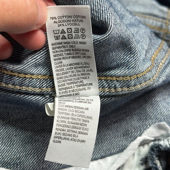 Lucky Brand The Tomboy Trucker Denim Jacket Size Small - Picture 9 of 9